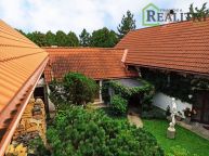 Prodej zaj�mav� nemovitosti - rodinn�ho domu s ateli�rem v Nov� ���i na Vyso�in�.