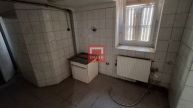 Prodej nebytovho prostoru cca 180m2, v suternu domu, na ulici Palackho Olomouc