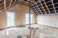 Prodej novostavby rodinn�ho domu s u�itnou plochou 149 m2, s dispozic� 5+kk, technick� m�stnost, pr�delna, 2 kryt� parkovac� st�n�, soukrom� zahrada, Lu�ec nad Vltavou