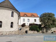 Pron�jem podkrovn�ho bytu 2+kk v Pelh�imov�