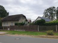 Prodej, rodinn� d�m 2+1, �umvald