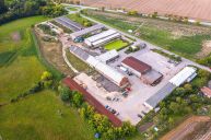 Pron�jem komer�n�ch prostor Z�mrsk