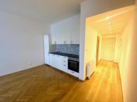 Podnjem svtlho a tulnho bytu 2+kk, 48,8 m , Kianova, Praha 3 ikov