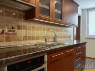 Pronjem bytu 3+1 v Pelhimov.