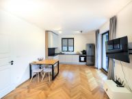 Prodej bytu 1+kk s terasou a parkovac�m st�n�m na lukrativn� adrese v T�bo�e.