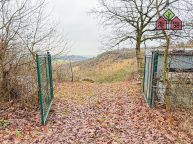 Pozemek - zahrada s mo�nost� v�stavby chaty, rozloha 4999 m2, voda, oploceno, obec �itenice