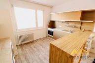 Pron�jem bytu 2+kk, 41 m2, Hradec Kr�lov� - t��da Edvarda Bene�e.