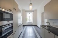 Sv�tl� byt 3+1 s balkonem, kousek od metra Ji��ho z Pod�brad