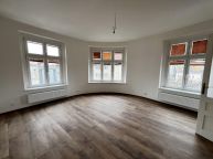 Pron�jem bytu 2+1, 60 m, po rekonstrukci, cihlov� d�m