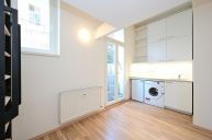 Pron�jem 1+kk 15m2 + 44 m2 terasa v�tah metro And�l