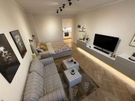 Stylov� byt  1+kk k pron�jmu po  kompletn� rekonstrukci,  �rob�rova, Praha Vinohrady,  bezbarierov�