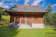 Prodej rekrea�n� chalupy v obci Ostru�n� v okrese Jesen�k - REZERVACE