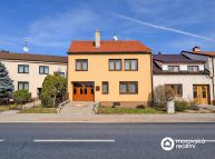 Prodej rodinn�ho domu 5+1 v Neslovic�ch