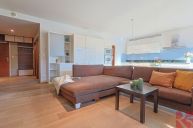 Prodej luxusn�ho bytu 4kk 118m2 + terasa, zahrada, Uh��n�ves, ul. V Bytovk�ch, 2xGS, sklep, komora