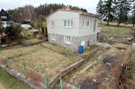 Prodej zd�n� chaty 129 m2, pozemek 737 m2 v obci Kam�k nad Vlatvou, okres P��bram