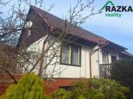 RD 6+1 s gar�� (206 m2) Hal�e, ul. Sadov�