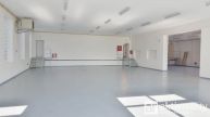 Pron�jem skladov�ch prostor  316 m2 v obci Kostelec nad Labem