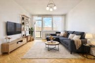 Prodej bytu 2+1 s balkonem, ul. Hrabinsk�, �esk� T��n