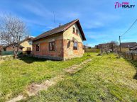 Pron�jem rodinn�ho domu 2+kk se zahradou, Solnice