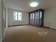 Pron�jem bytu 1+1/B/S, 36 m2, Praha 4 - Kr�, ulice Jalodvorsk�.