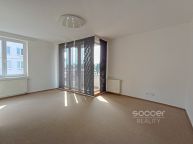 Pron�jem bytu 1+1/B/S, 36 m2, Praha 4 - Kr�, ulice Jalodvorsk�.