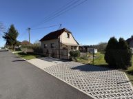 Prodej RD 3+1/p�da + samostatn� obytn� jednotka 1+1/pozemek 1185 m2 v obci Nelahozeves