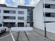 Pron�jem bytu 1kk s terasou, ulice U H�jenky, Slezsk� Ostrava