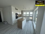 Pron�jem exkluzivn�ho bytu 2+kk s terasou a gar�ov�m st�n�m, Opava