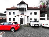 Prodej podkrovn�ho apartm�nu 4+kk, okres Litom��ice, obec Velem�n, ��st obce Oparno