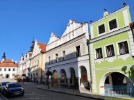 Pron�jem obchodn�ho prostoru v centru Pelh�imova