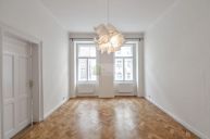 Sv�tl� byt 3+1 s balkonem, kousek od metra Ji��ho z Pod�brad