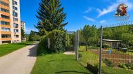 Zahrada v Brn�, kde byt kon�� a v�kend za��n�. Zahrada 415 m2 v Brn� v Bystrci.