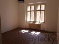 Pron�jem bytu 2+1 65 m2 + balkon, J. Plachty, Praha 5-Sm�chov, metro And�l._tram. 5 min. p�� ch�z�
