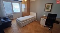 Pron�jem  pln� za��zen�ho pokoje 16m pro studentky, v byt� 3+1, Olomouc ulice �ajkovsk�ho