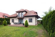 Prodej rodinn�ho domu 450 m2, pozemek 1.460 m2, Dob�ejovice - Praha - v�chod.