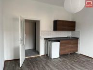 Pron�jem bytu 1+kk v cihlov�m dom�, Zeyerova ul, Olomouc