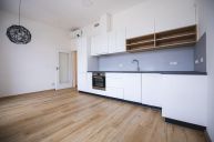 Pron�jem bytu 1+kk, 24,.5 m2, Praha 8 Karl�n