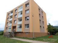 Byt 2+1/L po rekonstrukci na klidn�m m�st� v D���n� B�ezin�ch