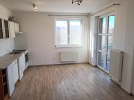 Dlouhodob� pron�jem bytu 1kk s balkonem, 34 m2, Z�vesk�, Praha 10 Hostiva�