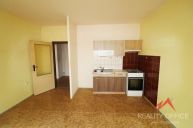 Pron�jem bytu 2+kk D���n 32 Boletice nad Labem