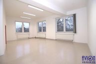 Dv� kancel��e se samostatn�mi vstupy, 69 m2, Praha 10 - Stra�nice