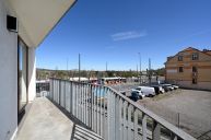 Pron�jem modern�ho bytu 2+kk 54m2, balkon 12m2, v�tah gar�