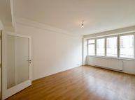 Pron�jem neza��zen�ho bytu 1+kk, cca 26,5m2, 5. patro s v�tahem. Star� m�sto, Bartolom�jsk� ulice