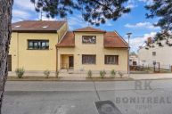 Prodej polo�adov�ho rodinn�ho domu 5+1 s velkou zahradou, Brno Chrlice