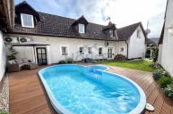 Prodej podnikatelsk� p��le�itosti 11+3, o podlahov� plo�e 198 m2, na pozemku 414 m2, v centru H�skova, okres Beroun