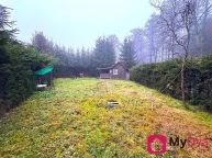 RADVANICE -pron�jem zahrady 261 m2 s chatkou