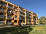 Prodej bytu 1+1, 41 m2 s balkonem 4 m2 a v�hledem do zelen� � Hradec Kr�lov�, ul. Jungmannova.