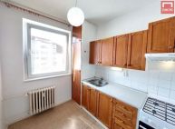 Podn�jem neza��zen�ho panelov�ho bytu 2+1, 45m, Olomouc ulice Fischerova