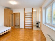 Za��zen� byt 1+kk, v novostavb�, s parkingem, Kobylisy