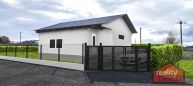 Ideln rodinn domek 2+kk s parkovacm stnm a zahradou, Babice u an
